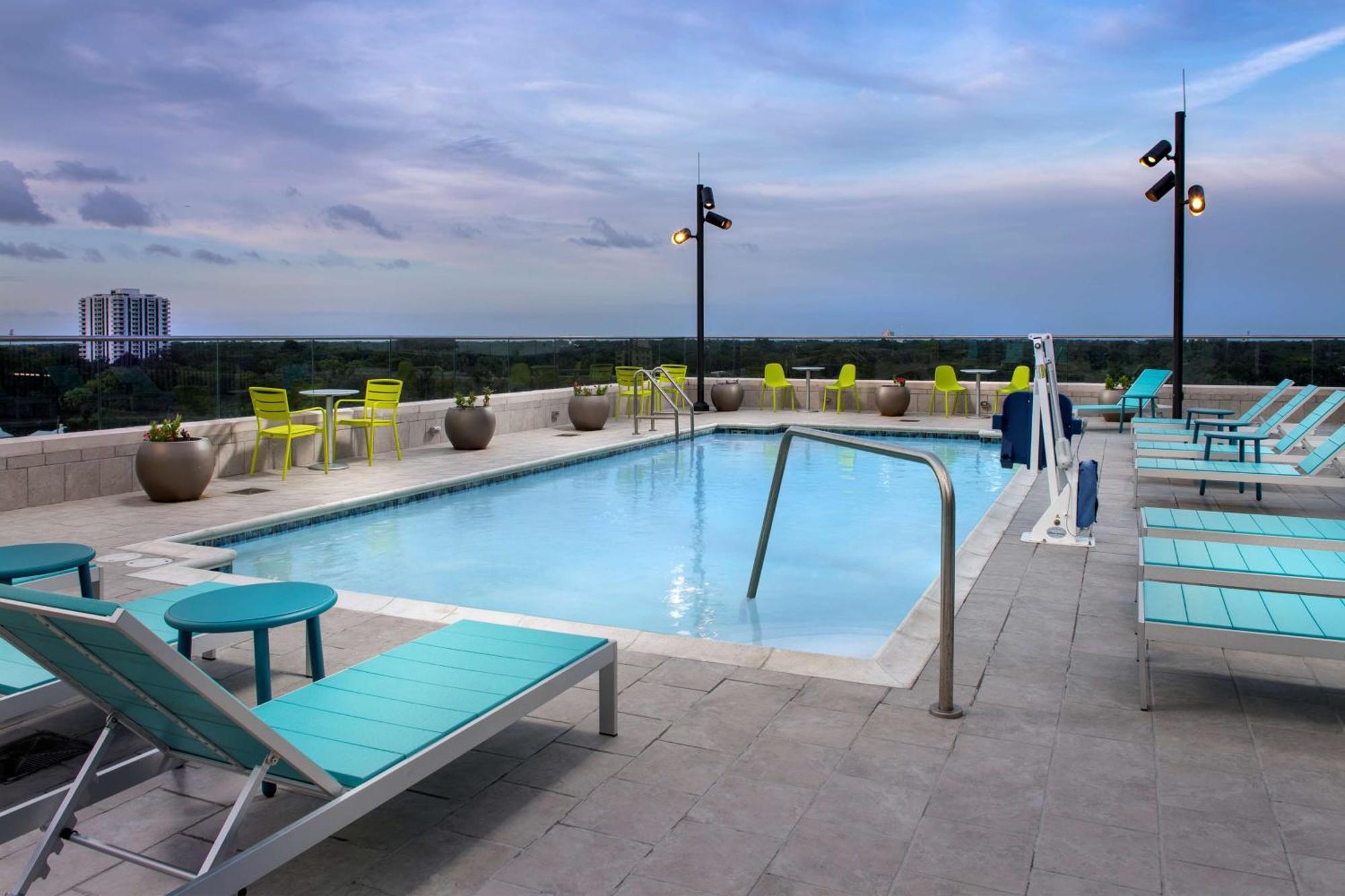 Hilton Garden Inn Orlando Downtown エクステリア 写真
