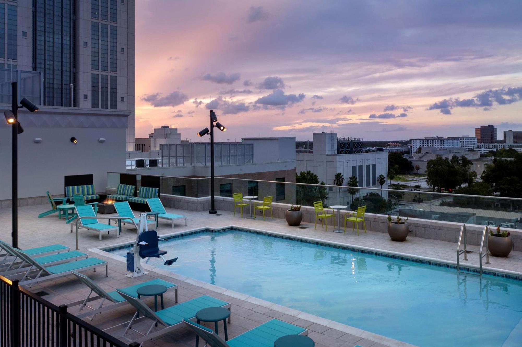 Hilton Garden Inn Orlando Downtown エクステリア 写真